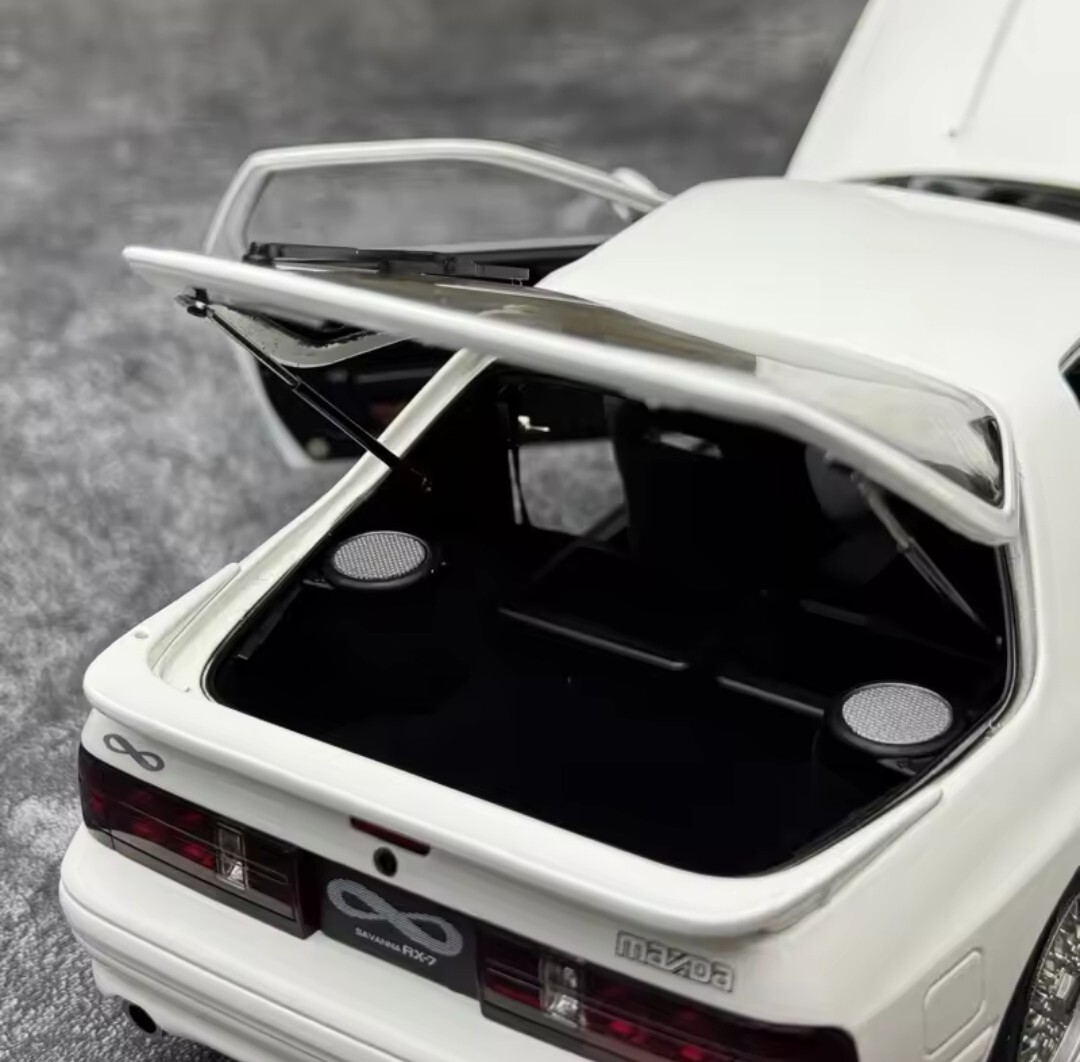 WHELART 1/18 マツダ サバンナ RX-7 FC3S 頭文字D 高橋涼介 オート