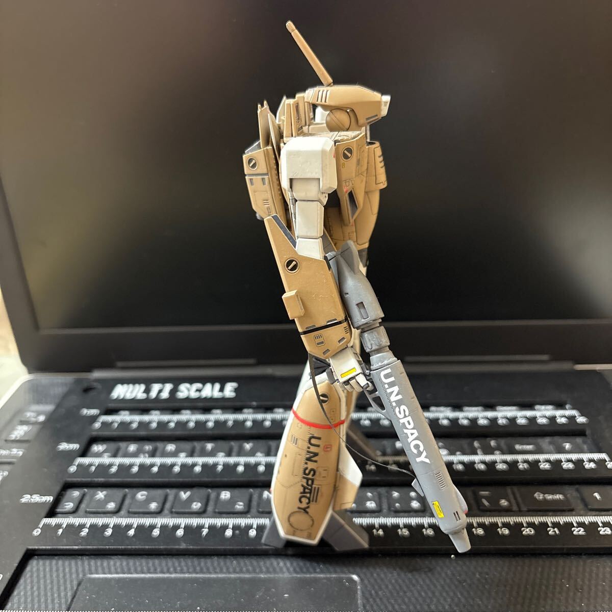 【ジャンク】ハセガワ マクロス 1/72 プラモデル 11点まとめ売り ハセガワ 1/72 VF-1A バドロイド バルキリー 一般機 塗装済 完成品