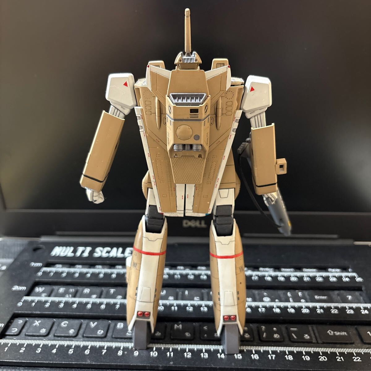 ハセガワ 1/72 VF-1A バドロイド バルキリー 一般機 塗装済 完成品