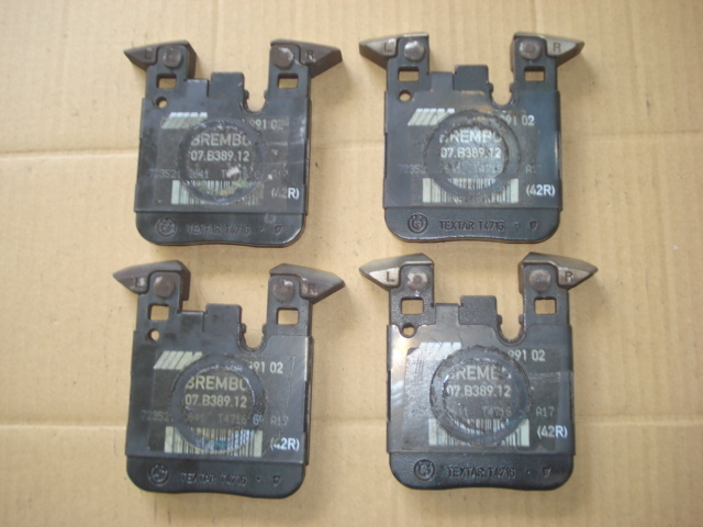 ★ＢＭＷ　Ｍ２　ブレーキパツド　中古品★_3