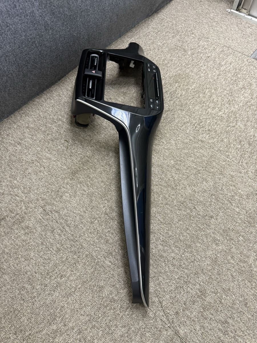 極美品！トヨタ プリウス 50系 純正センターコンソールパネル ★エアコンスイッチ付★ZVW50 / ZVW51 / ZVW55 対応！小傷あり！_2