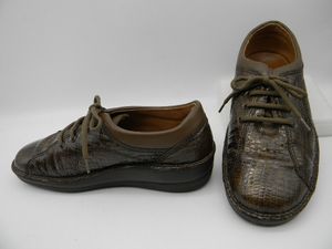 ■●【 strober 】◆ 革靴（３・1/2）２３ｃｍ位 ウォーキングシューズ　ストロバー