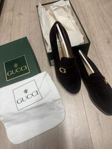 【極美品】GUCCIローファー黒スエード　35 1/2 1円から GUCCI スエード ローファー イタ