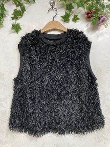 ★新品　ふんわりフェザー フリンジベストM~L（BK)