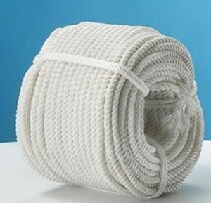 レジャーボートの係船索やアンカーロープ、土木 建築 工事等、幅広い用途（汎用性）船舶