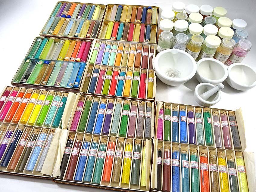 緑屋s□ 日本画用 岩絵の具 顔料 画材 顔彩 岩絵具 大量まとめて i2n/2