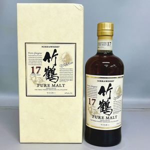 竹鶴17年　新品　箱あり 楽天市場】【レトロ】竹鶴17年 角瓶 43度 700ml TK-17Y （専用化粧箱入