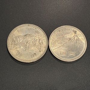 天皇即位50年100円硬貨 昭和天皇御在位50年記念100円白銅貨 極美品 | 記念硬貨類 | | 東京
