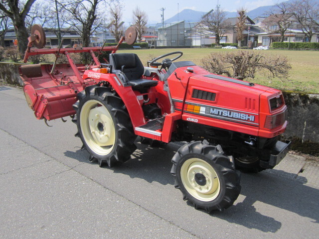 20馬力トラクターの値段と価格推移は？｜1件の売買データから20馬力 