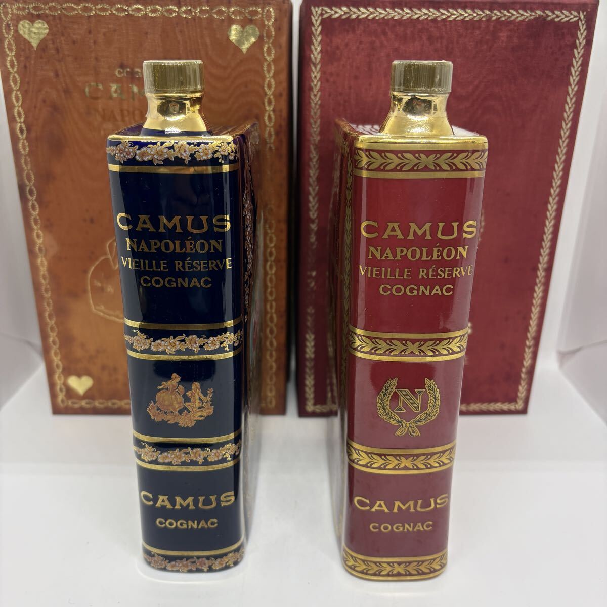 古酒 ポリニャック クレスト 700ml 陶器ボトル 替え栓付き コニャック K-2471】古酒 CAMUS カミュ ナポレオン ブック 陶器ボトル 700ml 40