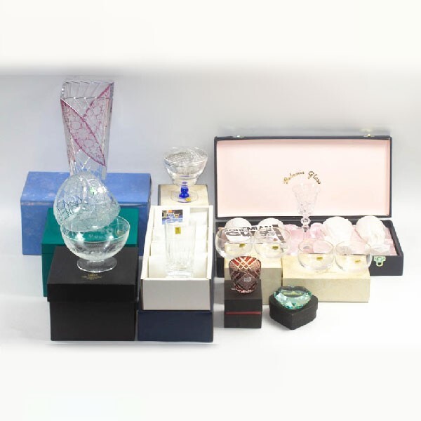 未使用BOHEMIA GLASS クリスタル花瓶 鷲の彫刻 楽天市場】ボヘミアングラス 花瓶の通販