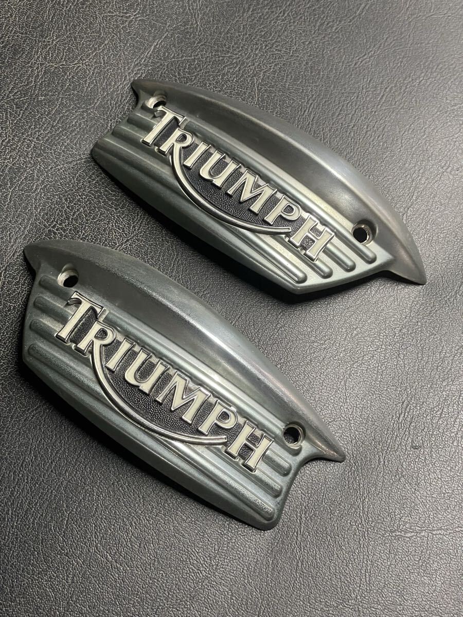 TRIUMPH エンブレム 2個セット TRIUMPH トライアンフ THRUXTON スラクストン900エンブレム 左右セット