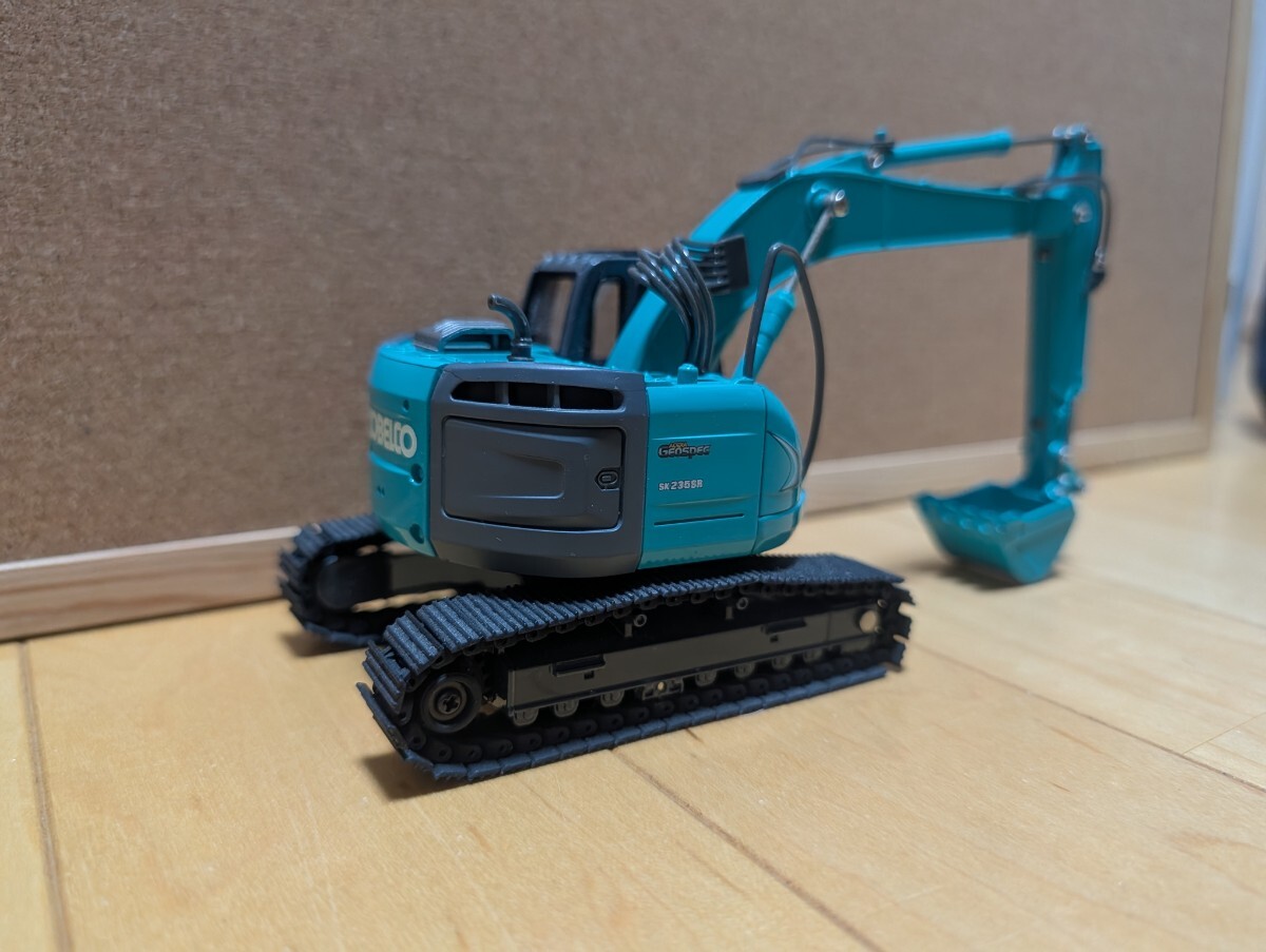 KOBELCO 油圧ショベル SK235SR-2 1/43 ミニチュア スケールモデル