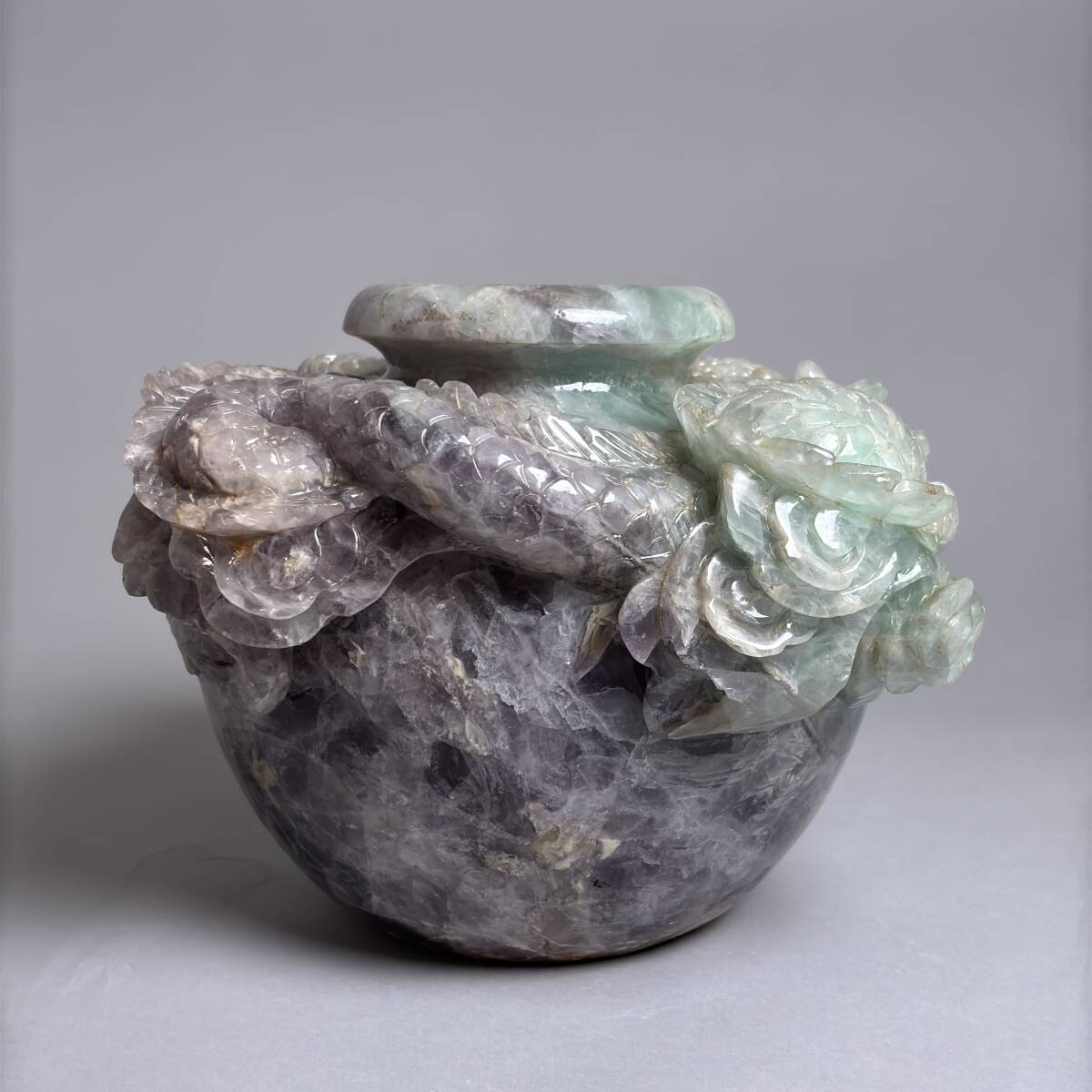 天然石 花鳥彫刻 花瓶 紫水晶 壺形 牡丹鳥図 立体彫 置物 中国美術 唐