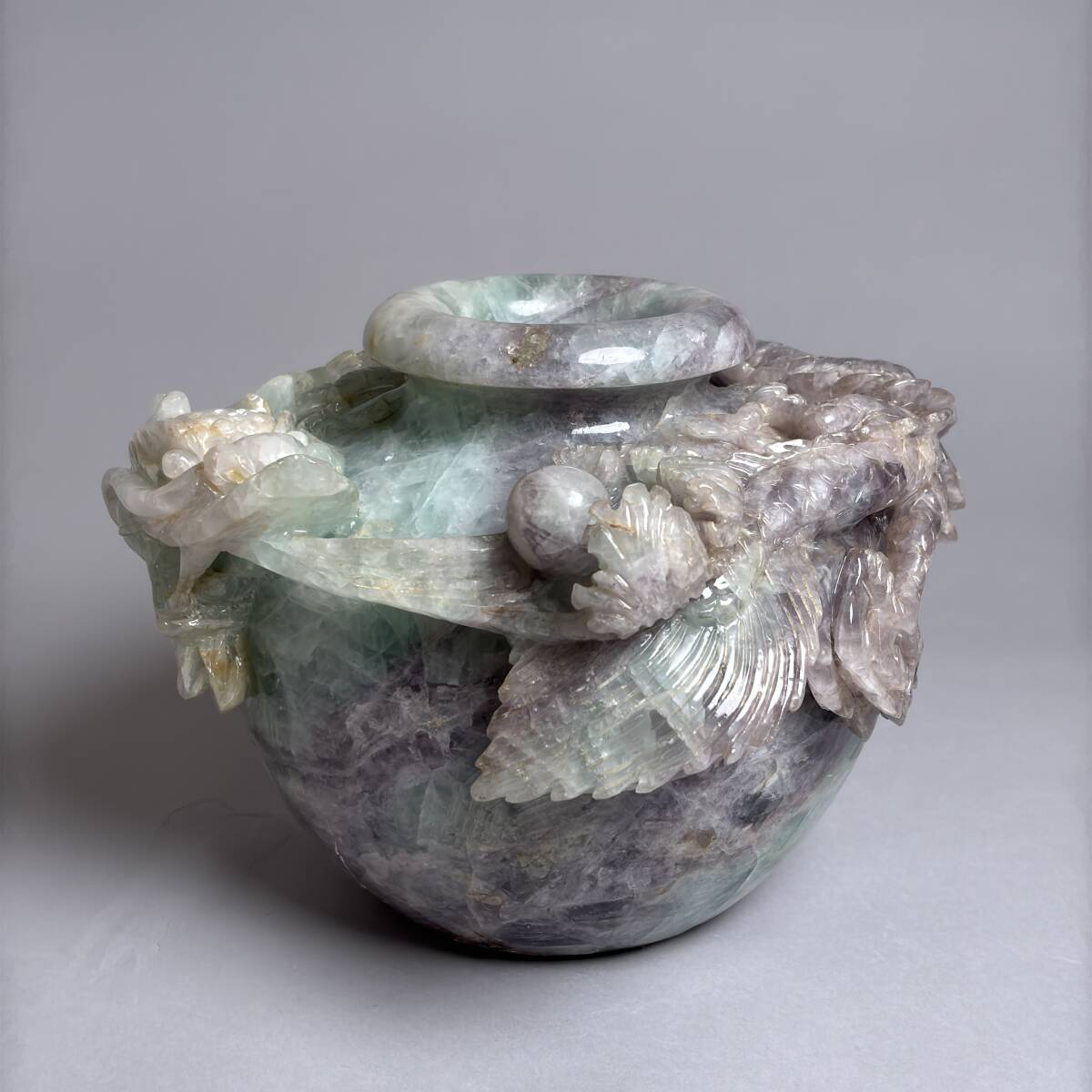 天然石 花鳥彫刻 花瓶 紫水晶 壺形 牡丹鳥図 立体彫 置物 中国美術 唐