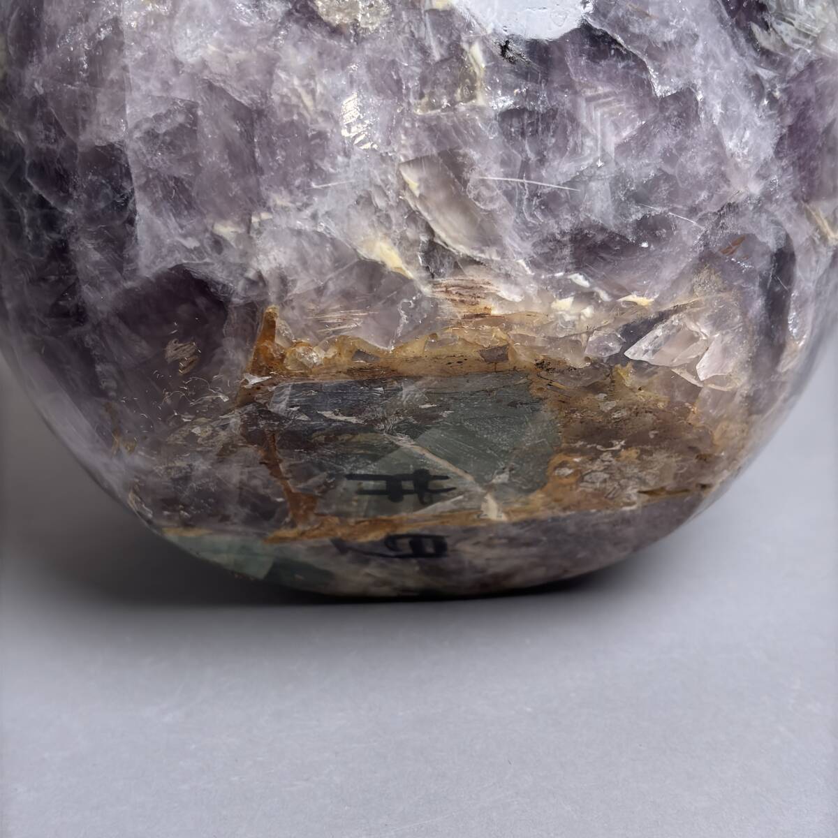 天然石 花鳥彫刻 花瓶 紫水晶 壺形 牡丹鳥図 立体彫 置物 中国美術 唐