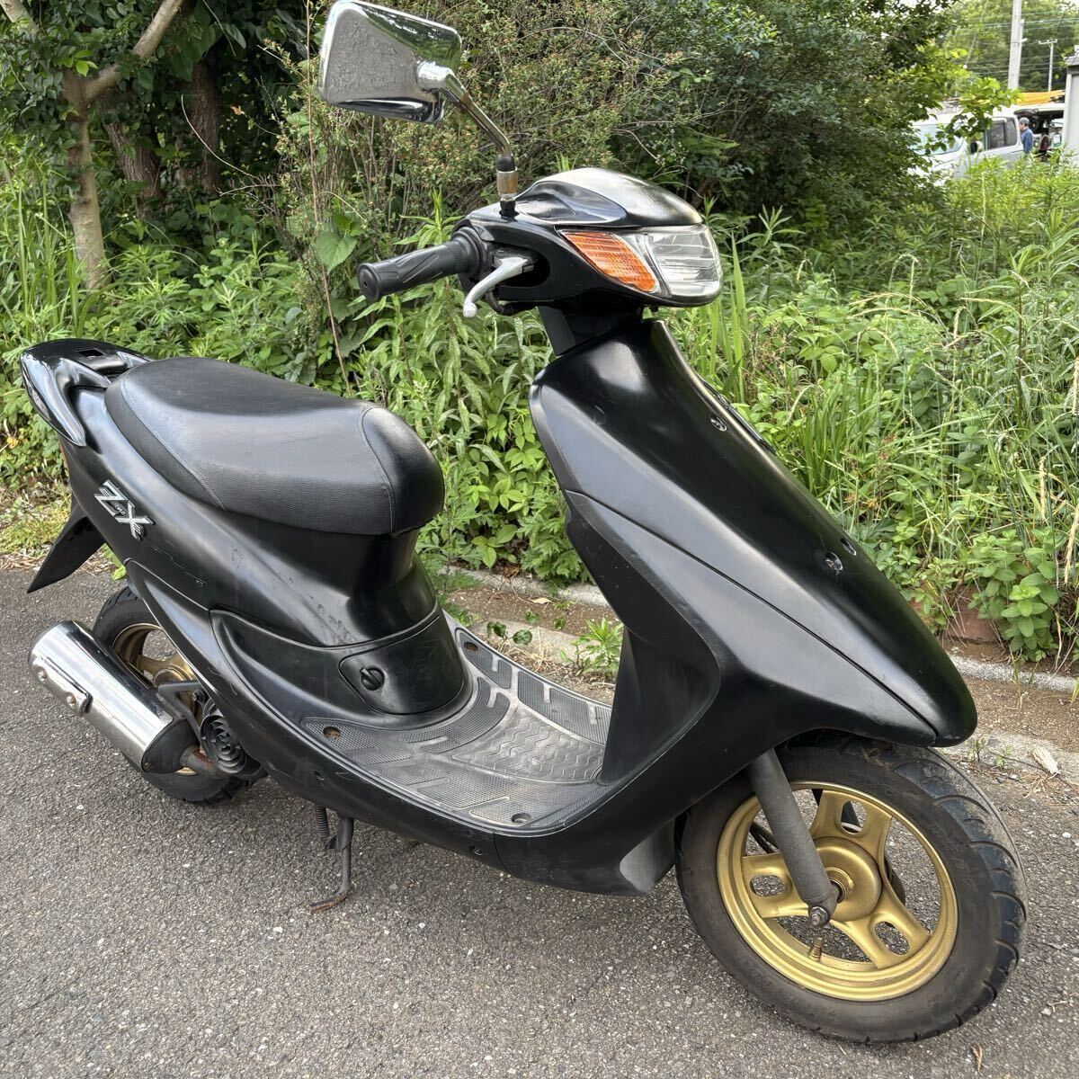 ジャンク品　飯島貴様　依頼品 ライブディオ ZX仕様 AF34 不動車 レストアベース 部品取りに 2スト 黒