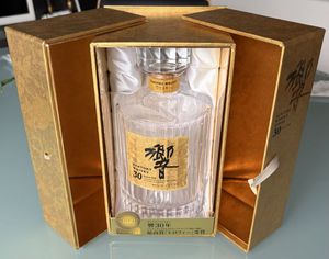 響 空瓶のYahoo!オークション(旧ヤフオク!)の相場・価格を見る｜Yahoo