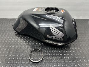 純正タンク CB400SFの値段と価格推移は？｜5件の売買データから純正