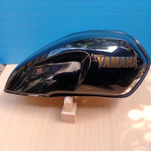 XJR400 タンクの値段と価格推移は？｜94件の売買データからXJR400