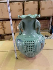 ◆送料無料◆新品♪高さ１９cm 高麗青磁 海泉 網目透かし花瓶 二重壺 花器 海 泉 壺の値段と価格推移は？｜1件の売買データから海 泉 壺の価値が