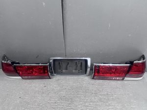 17 クラウン テールランプの値段と価格推移は？｜16件の売買データから