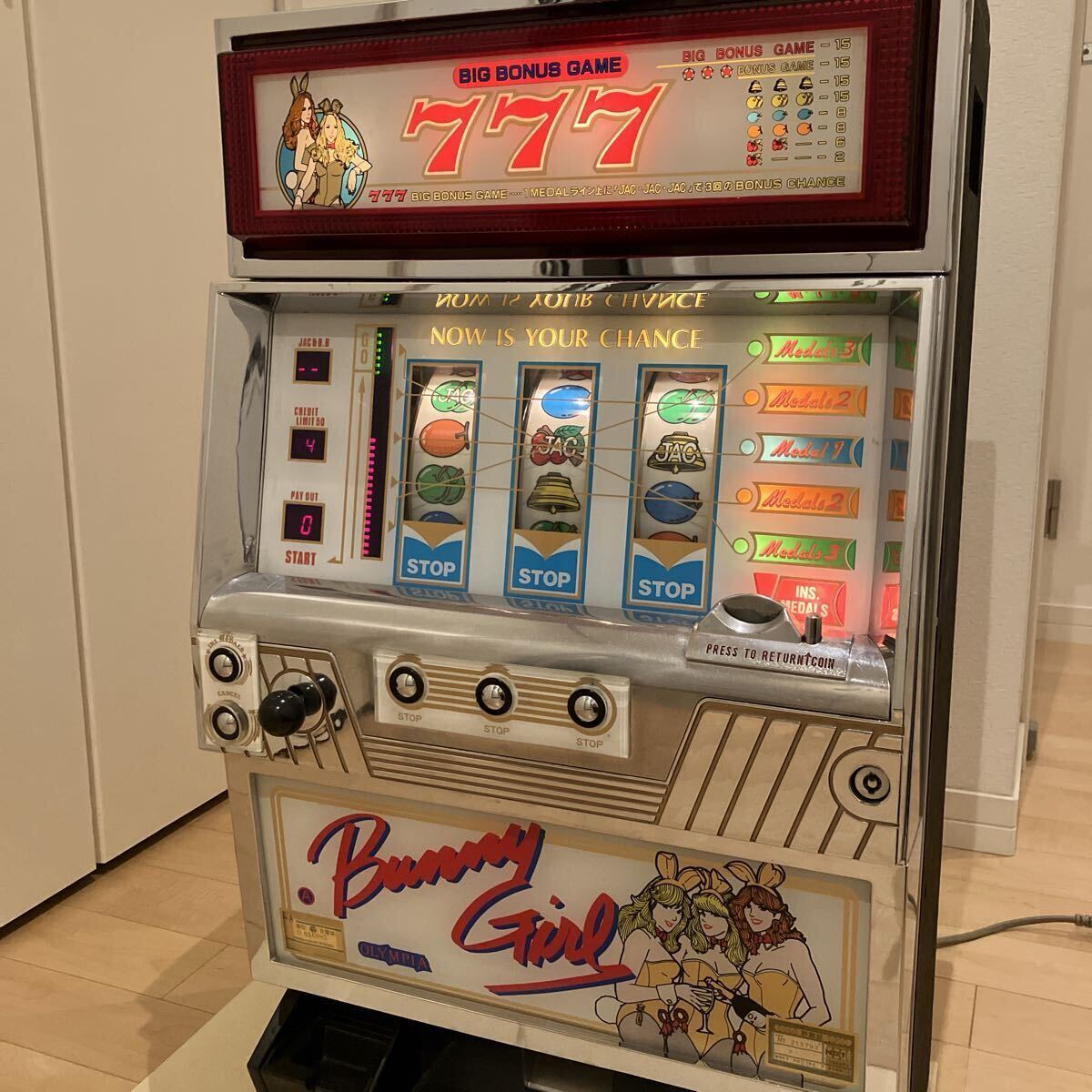 パチスロ バニーガールの値段と価格推移は？｜2件の売買データから