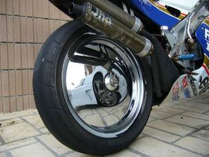 NSR250 MC28 (NC35) プロアーム ホイールカバー Jha ？(リア)｜売買