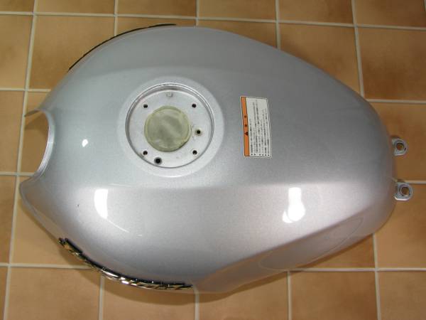 スズキ◇イナズマ400(GK7BA)純正ガソリンタンク☆中古美品(スズキ用