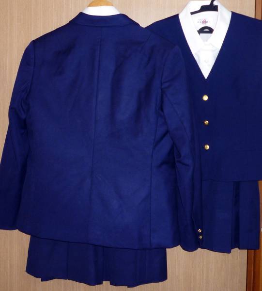 制服 和光国際高校 和光国際高校 制服の紹介 入荷・在庫情報 東浦和店 さくらや