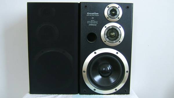 Victor 3way Bass Reflex Speaker_1