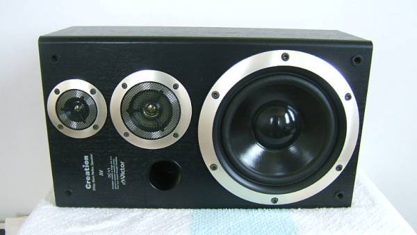 Victor 3way Bass Reflex Speaker_3
