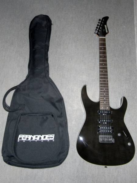 ☆ほぼ未使用ギターセットFERNANDES FR-40+アンプYAMAHA F-20 