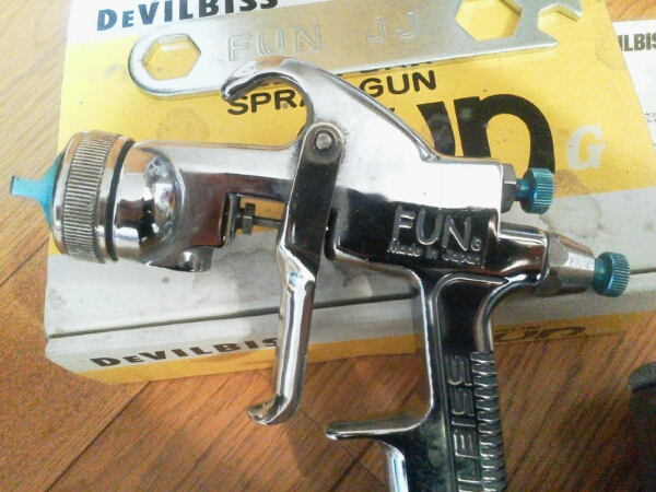 未使用品 デビルビス スプレーガン FUN-B-1.4-G DEVILBISS