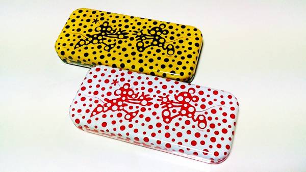 草間彌生 ディズニー110周年限定ミッキーミニーチョコクランチ缶(美術