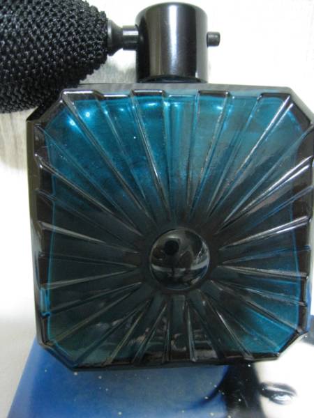 【ゲラン】ヴォルドゥニュイ 夜間飛行 フェイスパウダー限定_2