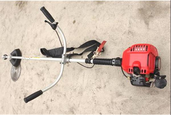 ラーニー2サイクル草刈機 ラーニー肩掛け刈払機ECO26G/送料安(本体)｜売買されたオークション