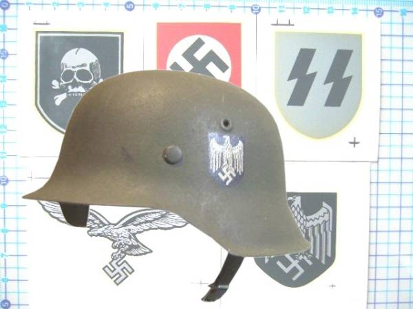 ナチスドイツ復刻ステッカー:独陸軍/ヘルメット卍デカール□新品