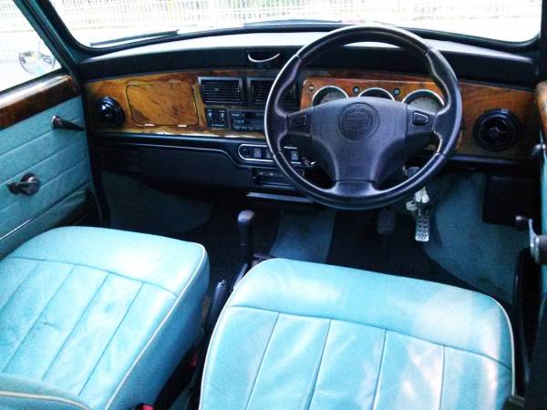 ミニクーパー ペパーミント 検２年付 おしゃれな内装 ミニ 売買されたオークション情報 Yahooの商品情報をアーカイブ公開 オークファン Aucfan Com