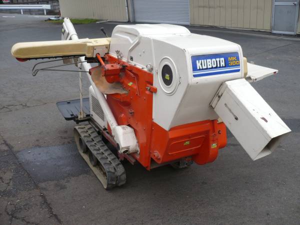 動作品 クボタ ハーベスタ MK300 自走式脱穀機 引取限定(車体)｜売買 