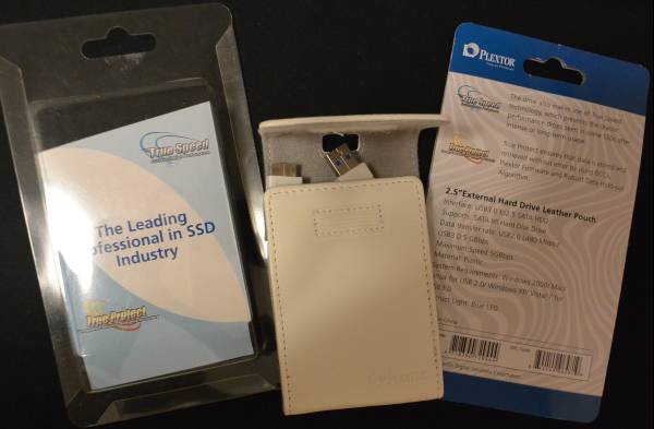 PLEXTOR 2.5インチSSD/HDD USB3.0/SATA 外付けレザーケース白_2
