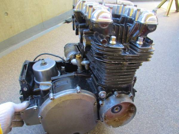 ⑬カワサキ Z2 エンジン 本体 Z750RS エンジン番号二桁(エンジン本体