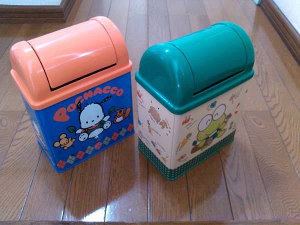 サンリオ ごみ箱2個 けろけろけろっぴ・ポチャッコ ゴミ箱(サンリオ 