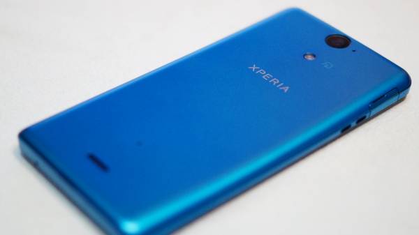 ☆新品☆docomoXi XPERIA AX SO-01E ブルー エクスペリア青☆(ソニー