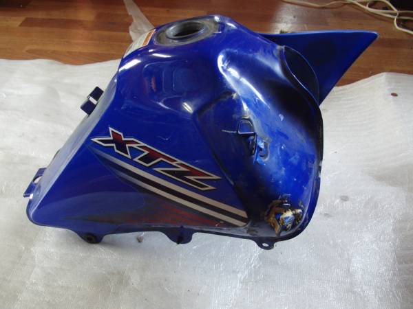 XTZ125燃料タンク（906KE073580011672）(ヤマハ用)｜売買された