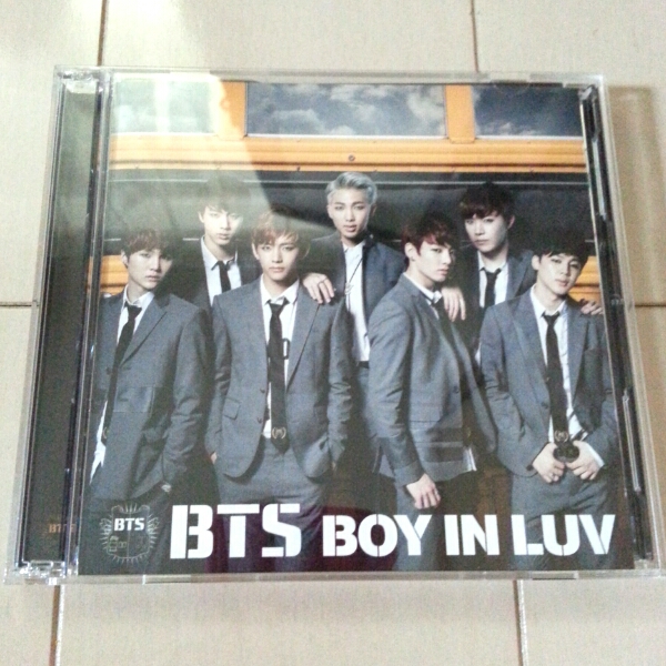新品 防弾少年団 BTS BOY IN LUV 初回限定盤A ポスカ付_1