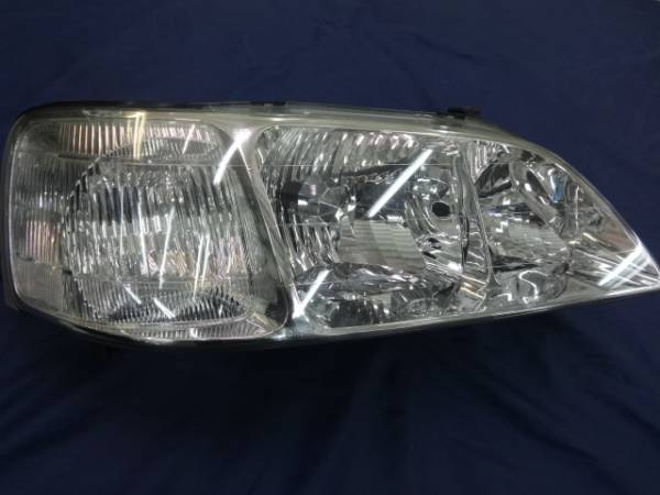 ホンダKA9レジェンド右ヘッドライト中古