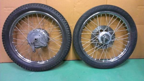 Cb50s ホイールセット 他車流用にも Cd カブ エイプ セット 売買されたオークション情報 Yahooの商品情報をアーカイブ公開 オークファン Aucfan Com