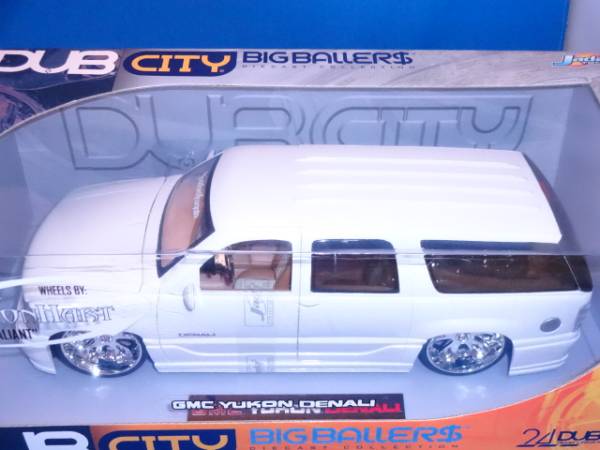 Jada Toys 1/18 GMC YUKON DENALI ミニカー DUB CITY(Jada Toys)｜売買
