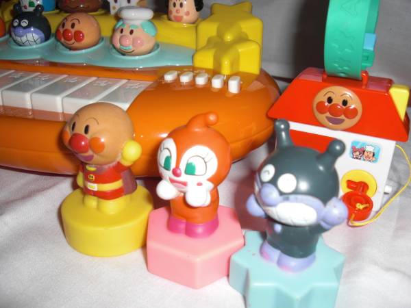 アンパンマン 可愛いキーボード おまけ 使用少 極 アンパンマン 売買されたオークション情報 Yahooの商品情報をアーカイブ公開 オークファン Aucfan Com